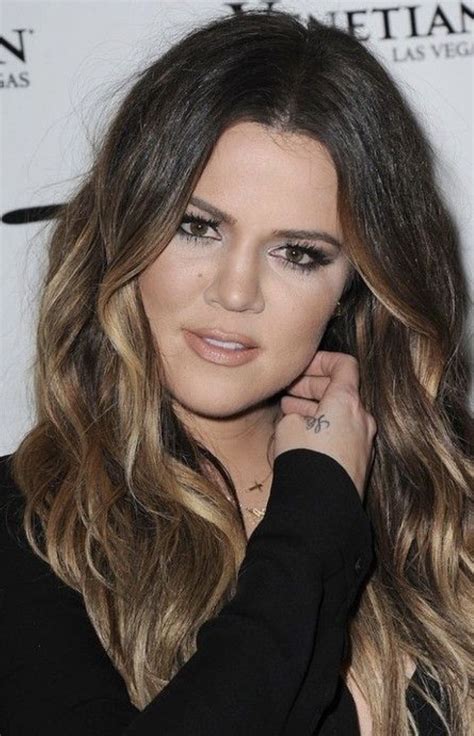 khloe kardashian haare|Khloe Kardashian Is Back to Full Brunette With New Hair。